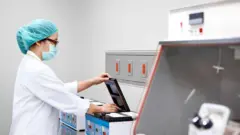مختبرات متطورة في لندن مزودة بأحدث تقنيات تجميد الأجنة