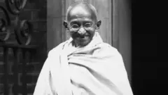 Indian leader Mohandas Gandhi outside 10 Downing Street, London, in 1931