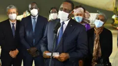 Le Sénégal a reçu ses premières doses de vaccin contre le Covid-19 de la firme chinoise sinopharm.