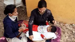 रेखा वाजे आणि सुशिला गभाले