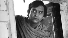 फेलूदा के किरदार में सौमित्र चटर्जी