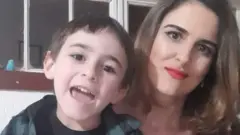 Hélio com sua mãe, Thaís