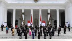 PRESIDEN