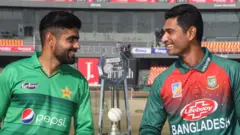 জানুয়ারি ও ফেব্রুয়ারি মাসে দুই দফায় পাকিস্তানে সফর করে বাংলাদেশের ক্রিকেট দল