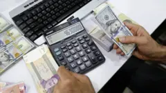 تلاش آمریکا برای قطع کامل ارتباط نظام مالی ایران با جهان؛ 14 بانک و صرافی‌ها در معرض تحریم‌های جدید