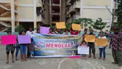bandar antariksa biak