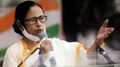 મમતા બેનરજી