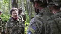 Принцесса Анна в военной форме