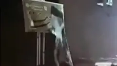 در تجمع سه شنبه در بهارستان اصفهان یک تصویر بزرگ آیت الله خامنه ای به آتش کشید