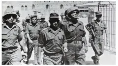 Ciidammada Israa'iil oo ku suganaa bariga Qudus sanadkii 1964