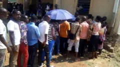 Gushika ejo ku wa mbere hari hacibonekeza benshi baskirindiriye kwandikwa