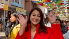 टिकटक प्रयोगकर्ताका लागि भाइरल भएको न्युरोडको 'अम्ब्रेला स्ट्रीट'