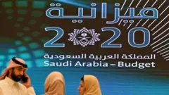 لوحة مكتوب عليها ميزانية 2020
