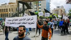 حملة سورية لوقف ترحيل اللاجئ السوري من لبنان