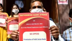 வங்கி வேலைநிறுத்தம்