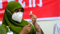 টিকা, প্রবাসী, বাংলাদেশ।