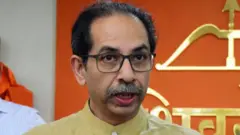 उद्धव ठाकरे 