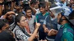 শেখ হাসিনা সরকার পতনের পুলিশ ও আইনশৃঙ্খলা বাহিনীর আগ্রাসী ভূমিকা জনমানুষের মধ্যে ব্যাপক ক্ষোভের জন্ম দিয়েছিল