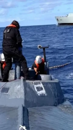 زیردریایی توقیف‌شده در آب‌های پرتغال