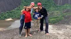 Los Valderrama-Casallas, durante sus viajes por Colombia.