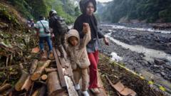 setidaknya-776-orang-meninggal-dunia-pemerintah-berkukuh-tak-tetapkan-bencana-nasional-di-sumatra