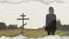 Рисунок: на переднем плане полупрозрачная фигура женщины, повернутая к зрителю спиной. Лицо женщины развернуто вглубь перспективы, где виден возвышающийся среди чиста поля могильный крест православного образца