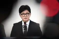 한동훈 국민의힘 비상대책위원장 겸 총괄선거대책위원장이 11일 오전 서울 여의도 중앙당사에서 제22대 국회의원 선거 결과와 관련해 입장을 밝히고 있다