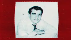 Abdullah Çatlı'nın bir fotoğrafı. Üzerinde gömlek ve kravat var. 