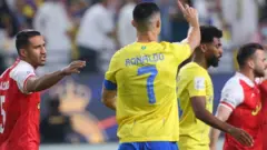 Ronaldo yavuye muri Manchester United mu kw'icumi na rimwe 2022 acanyemwo n'umumenyereza wayo Erik ten Hag