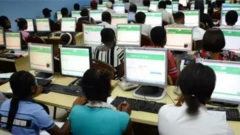 Aworan awọn akẹkọọ to n ṣe idanwo