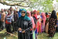 ኣድመጽቲ ደቂኣንስትዮ ኣብ መስርዕ