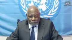 Urukiko rwavuze ko uko Félicien Kabuga amerewe mu mutwe bitazagenda bimera neza ku buryo yazaburana