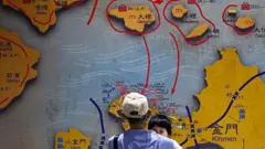 அமெரிக்க ராணுவம் மத்திய கிழக்கில் கவனம் செலுத்தி வரும் வேளையில், இந்த வாய்ப்பைப் பயன்படுத்தி சீனா தைவானைக் கைப்பற்றுமா? என்பது தான்  விவாதம்.
