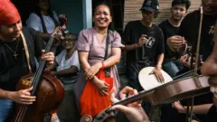 Kampung Tugu, Krontjong Toego, Rabo-rabo