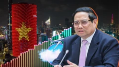 Ảnh minh họa, thủ tướng Phạm Minh Chính, tòa nhà IFC ONE SAIGON với lá cờ Việt Nam, và đồ họa tăng trưởng GDP đi lên