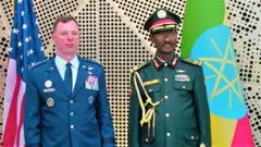 Ajajaa Waraanaa Ameerikaa Koomaandii Afrikaa, Jeneraal Dagvin R.M. Anderson fi Itaamaajor Shuumiin Humna Waraanaa Itoophiyaa Fiild Maarshaal Biraanuu Juulaa 