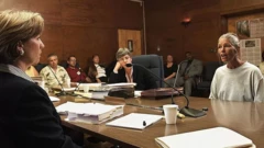 레슬리 반 호튼 법정 모습