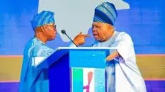 Oyetọla ati gomina Adeleke