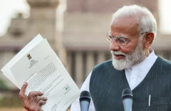 नरेंद्र मोदी 