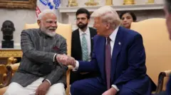 নরেন্দ্র মোদী আর ডোনাল্ড ট্রাম্প