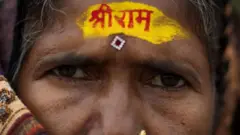 রাম মন্দিরে প্রাণ প্রতিষ্ঠার দিন অযোধ্যায় হাজির এক নারী ভক্ত