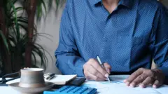 স্যার বা ম্যাডাম না বললে প্রশাসনের অনেক কর্মকর্তা রেগে যান বলে অভিযোগ আছে।