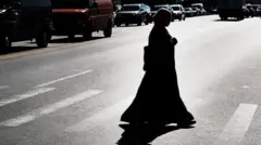 Poolisiin Niiw Yoork waggaa afur dura imaammata isaa dhimma hijaabaan walqabatee qabu jijjiireera