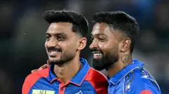 ipl 2025, MI vs DC, મુંબઈ ઇન્ડિયન્સ વિ. દિલ્હી કૅપિટલ્સ, હાર્દિક પંડ્યા વિ. અક્ષર પટેલ, ગુજરાત નરેન્દ્ર મોદી સ્ટેડિયમ, બીબીસી ગુજરાતી ખેલ સમાચાર,