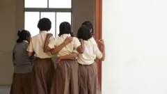 विद्यार्थिनी - प्रतिकात्मक छायाचित्र 