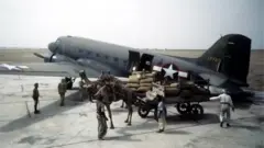 طیارے
