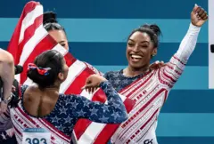 시몬 바일스와 미국 대표팀