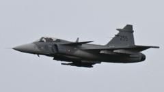 Украина получит 38 шведских истребителей Gripen и самую мощную авиационную ракету. Как это повлияет на ситуацию в воздухе