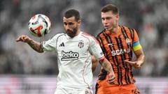 Beşiktaş Avrupa Ligi'nden elendi, Başakşehir Konferans Ligi'nde tur atladı
