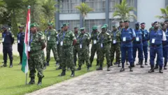U Burundi bwohereje muri iyi myitozo abasirikare, abapolisi, n'abasivile bose hamwe bagera kuri 60